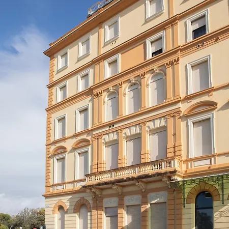 Esclusivo Appartmento A 20mt Dalla Viareggio
