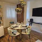 Toscana Viareggio Centro Esclusivo Appartamento Fronte Spiaggia Apartament Viareggio
