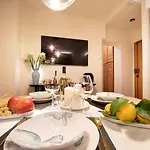 Toscana Viareggio Centro Esclusivo Appartamento Fronte Spiaggia Apartament